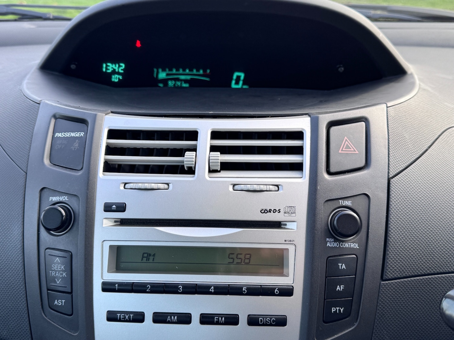 Used Toyota Yaris 2006 for sale - 77474880: Photo 35