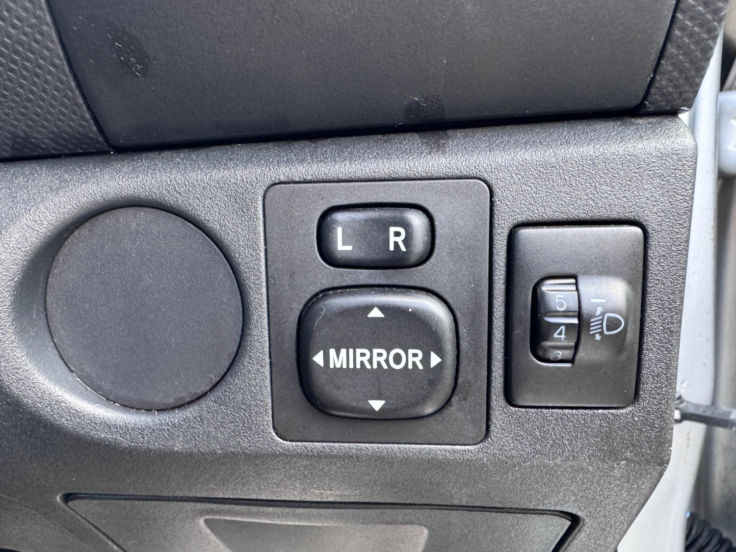 Used Toyota Yaris 2006 for sale - 77474880: Photo 37