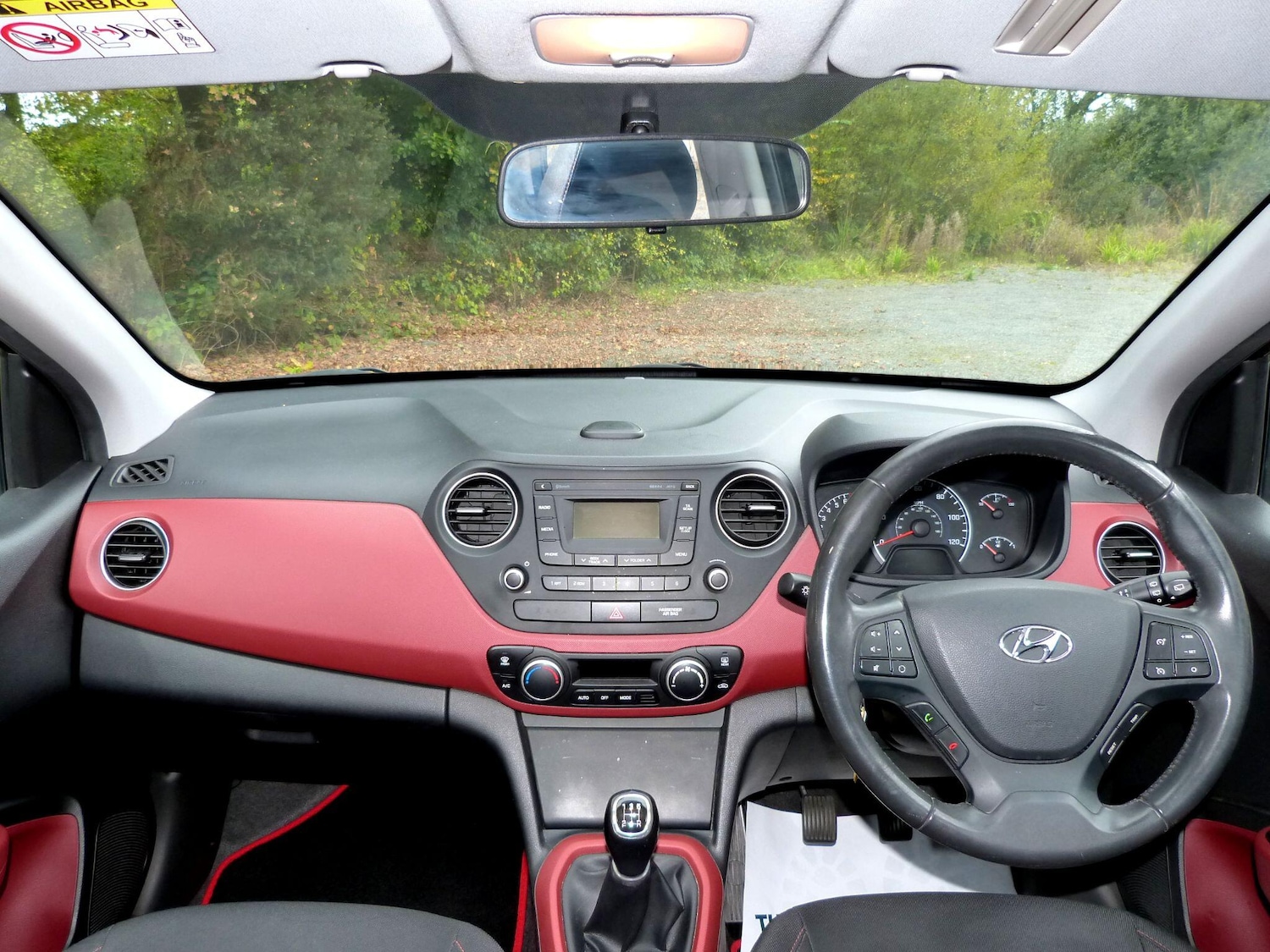 Used Hyundai i10 2017 for sale - 76236919: Photo 9