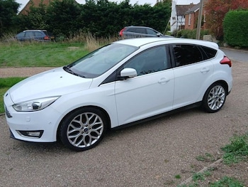 2016 (16) - 1.0T EcoBoost Titanium X Euro 6 (s/s) 5dr