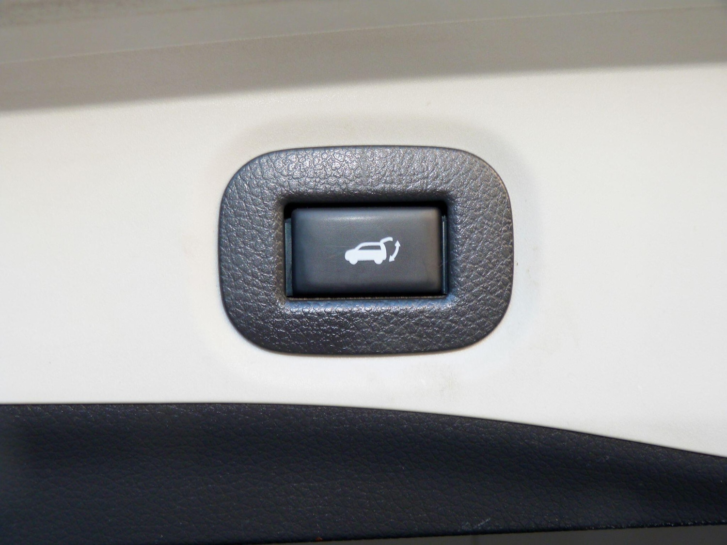 Used Nissan X-Trail 2015 for sale - 76565607: Photo 24