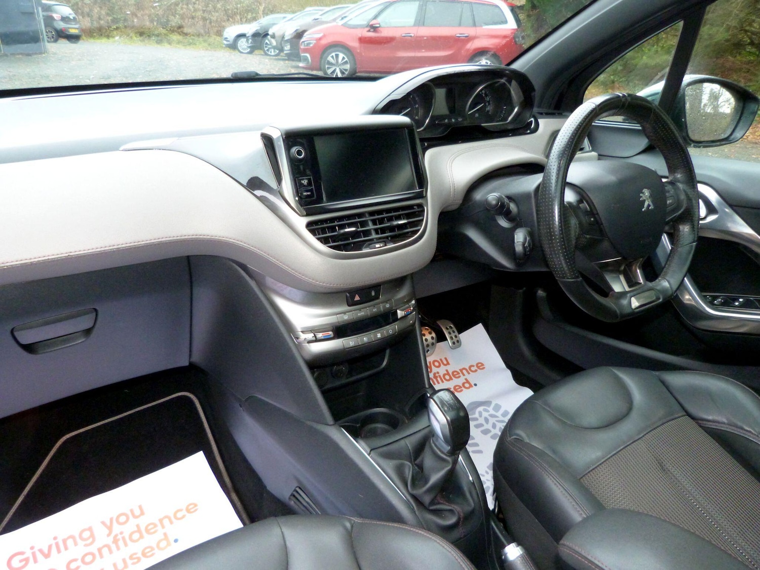 Used Peugeot 208 2014 for sale - 76453686: Photo 14