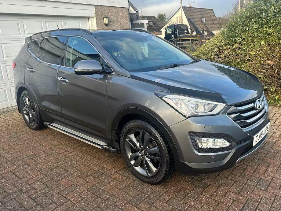 Used Hyundai Santa Fe 2015 for sale - 77064366: Photo 2