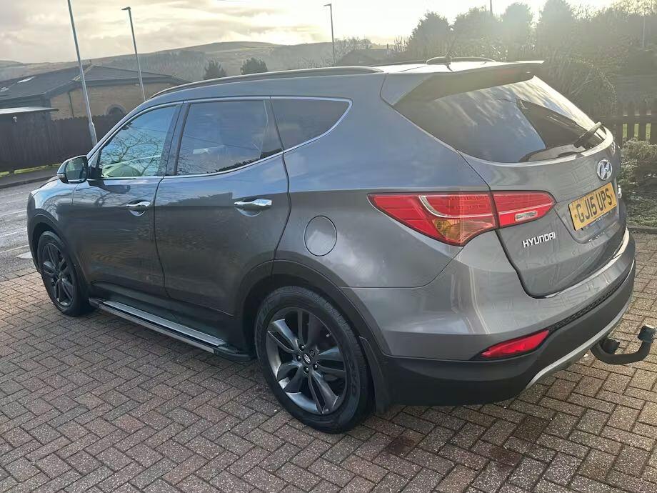 Used Hyundai Santa Fe 2015 for sale - 77064366: Photo 4