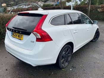 Used Volvo V60 2015 for sale - 77899030: Photo