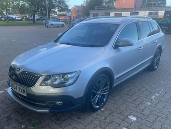 2014 (64) - 2.0 TDI Outdoor DSG 4WD Euro 5 5dr