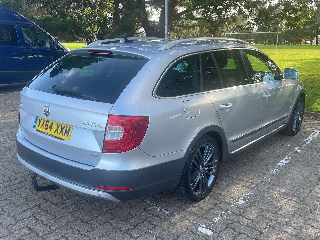 Used Skoda Superb 2014 for sale - 76334607: Photo 4