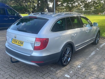 Used Skoda Superb 2014 for sale - 76334607: Photo