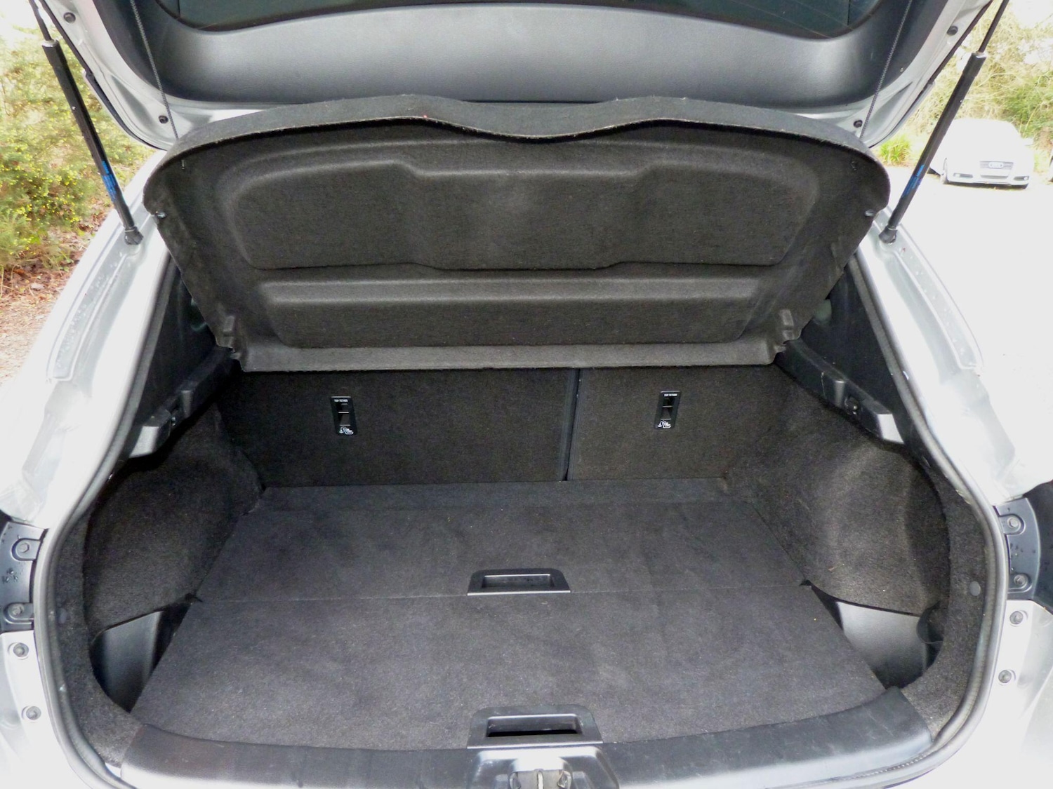 Used Nissan Qashqai 2017 for sale - 77018444: Photo 18