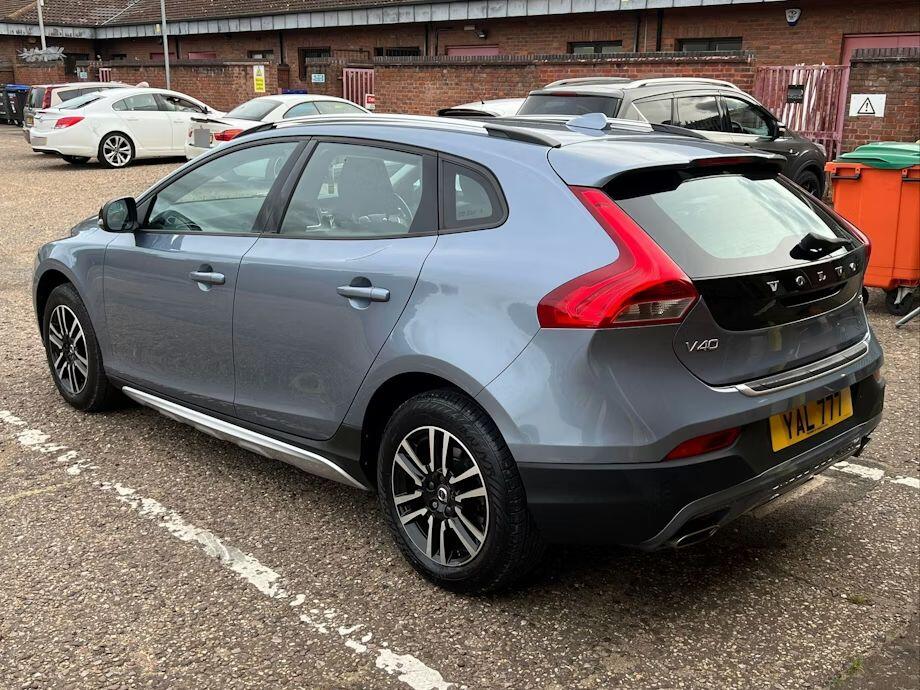 Used Volvo V40 Cross Country for sale - 76143648: Photo 4