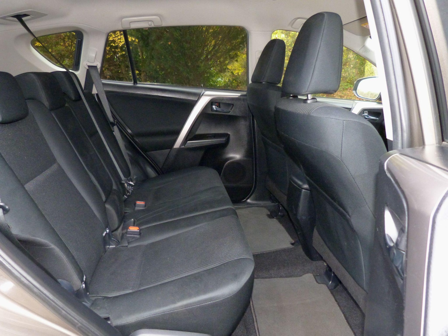 Used Toyota RAV4 2017 for sale - 75575132: Photo 16