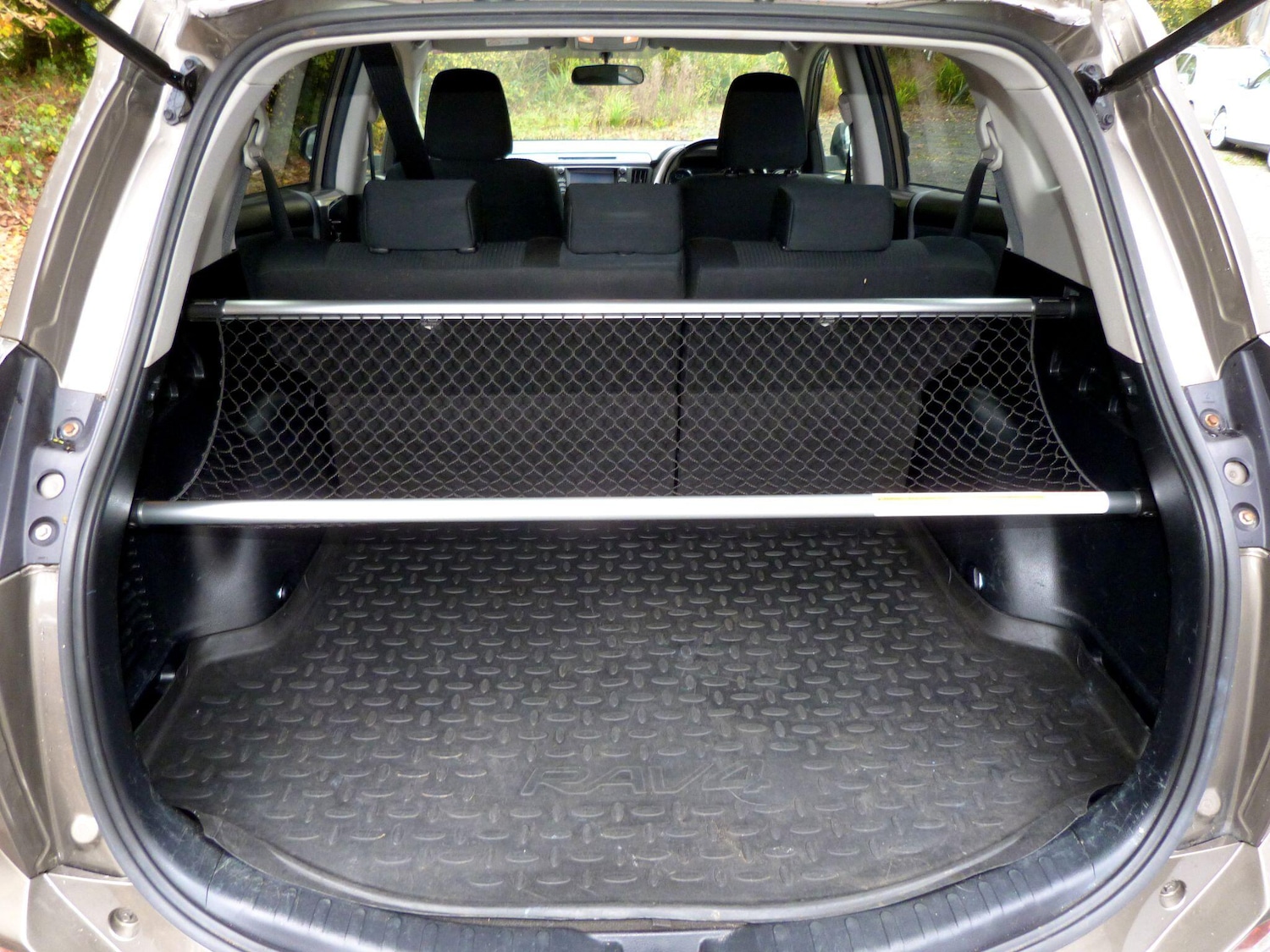 Used Toyota RAV4 2017 for sale - 75575132: Photo 17