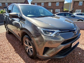 Used Toyota RAV4 2017 for sale - 75575132: Photo