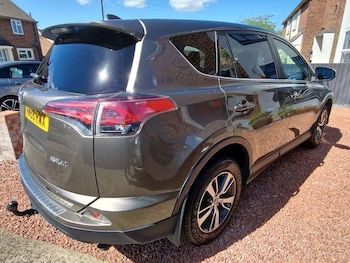 Used Toyota RAV4 2017 for sale - 75575132: Photo