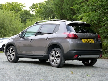 Used Peugeot 2008 2016 for sale - 75385591: Photo