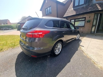 Used Ford Focus 2017 for sale - 78750426: Photo