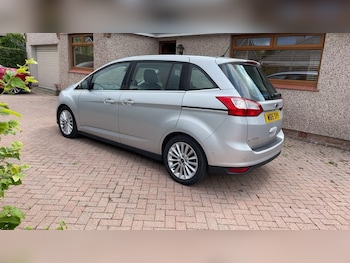 Used Ford Grand C-Max 2015 for sale - 75446061: Photo