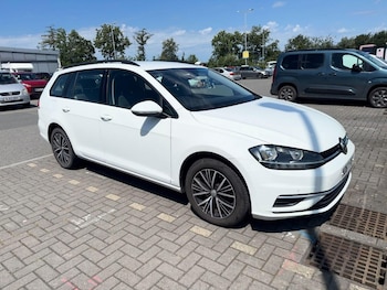 Used Volkswagen Golf 2018 for sale - 79055057: Photo