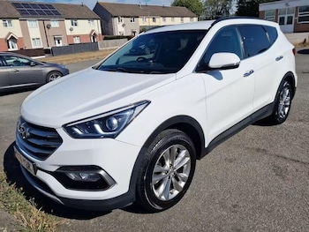 Used Hyundai Santa Fe 2018 for sale - 79519123: Photo