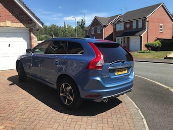 Used Volvo XC60 2015 for sale - 79167903: Photo
