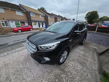 Used Ford Kuga 2017 for sale - 76181950: Photo 2