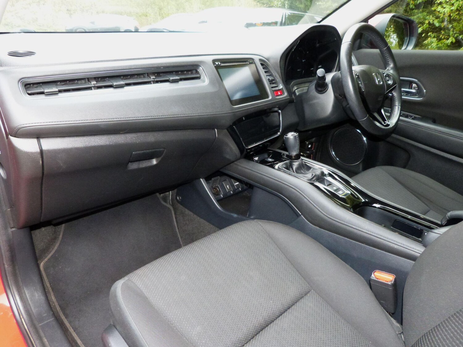 Used Honda HR-V 2018 for sale - 76082399: Photo 12