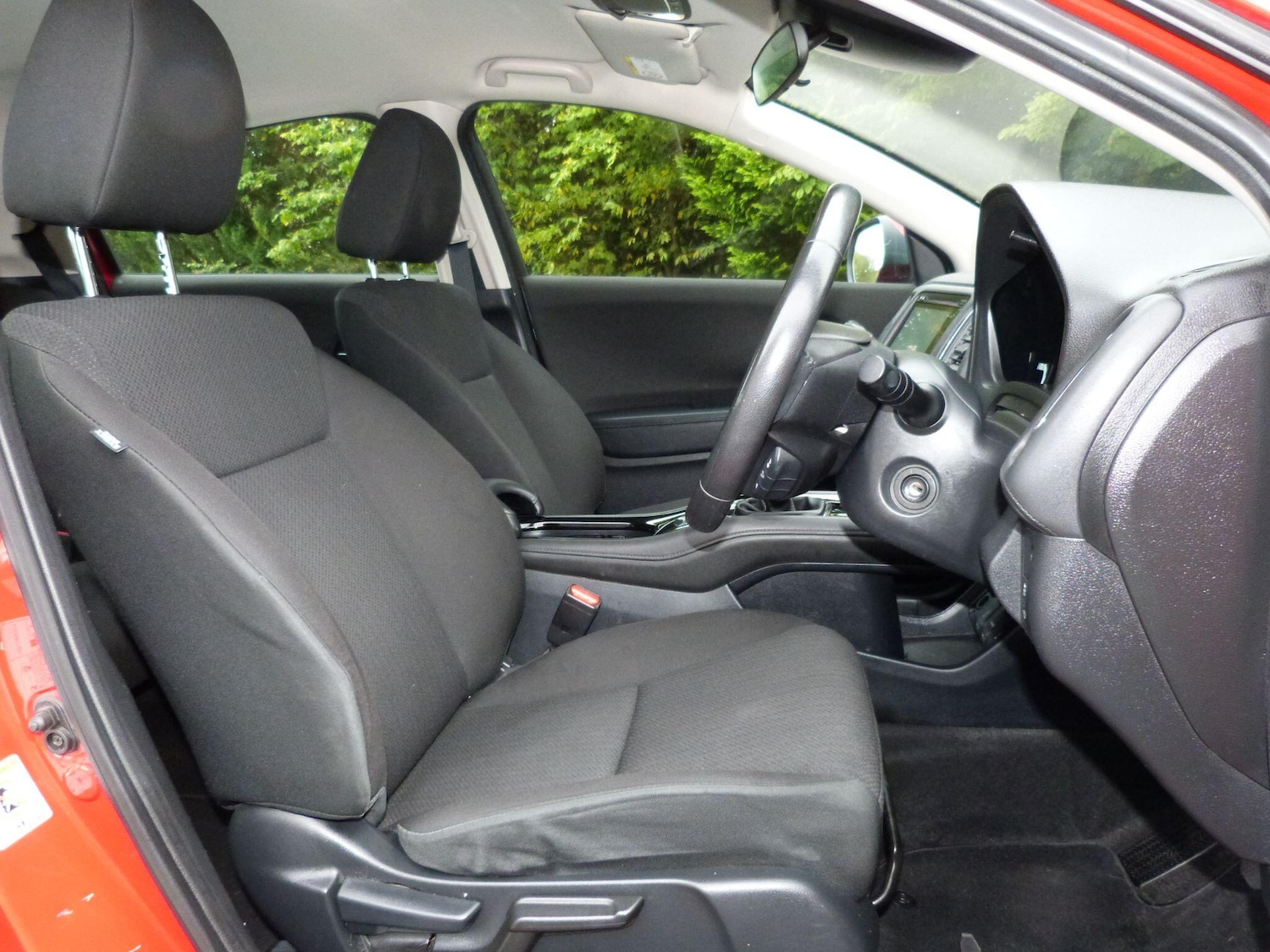 Used Honda HR-V 2018 for sale - 76082399: Photo 14