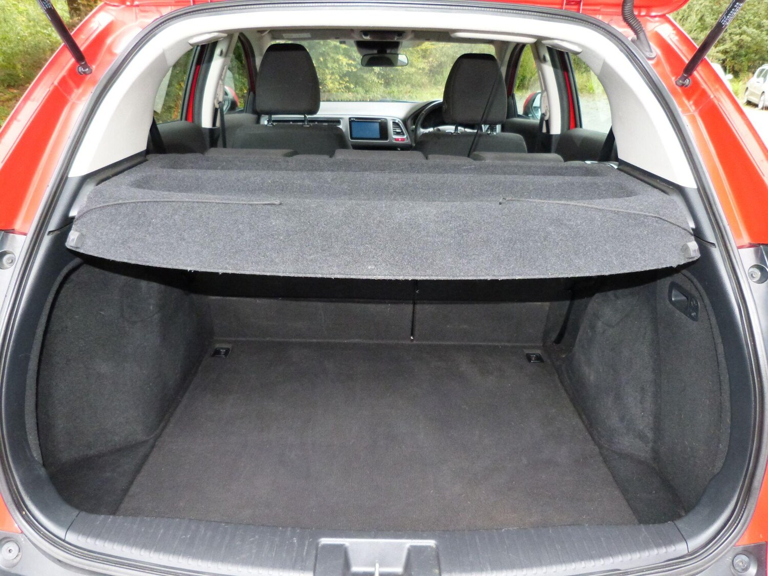 Used Honda HR-V 2018 for sale - 76082399: Photo 18