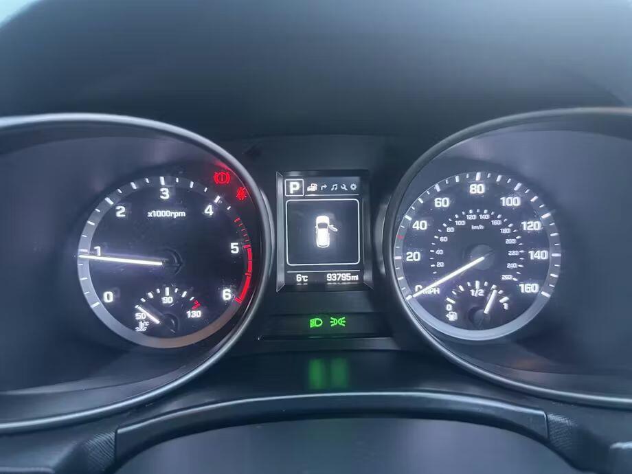 Used Hyundai Santa Fe 2016 for sale - 77600571: Photo 8