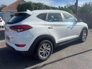 Used Hyundai TUCSON 2017 for sale - 79765584: Photo