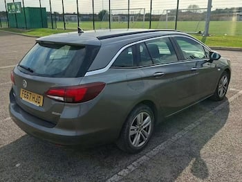 Used Vauxhall Astra 2017 for sale - 79687101: Photo