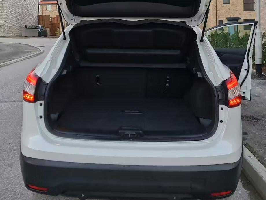 Used Nissan Qashqai 2015 for sale - 77106827: Photo 9