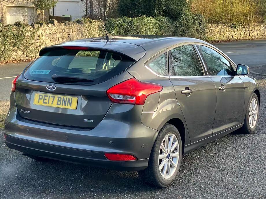 Used Ford Focus 2017 for sale - 77068019: Photo 3