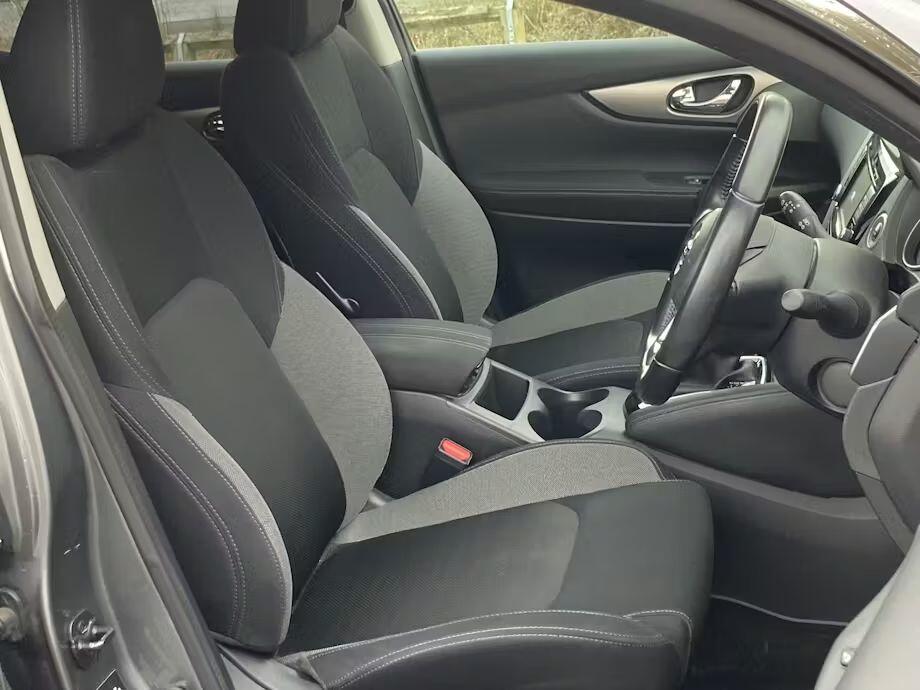 Used Nissan Qashqai 2017 for sale - 77639476: Photo 5