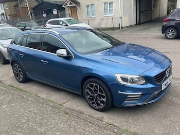 Used Volvo V60 2016 for sale - 77786410: Photo