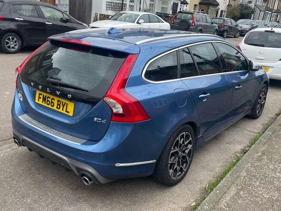 Used Volvo V60 2016 for sale - 77786410: Photo 3