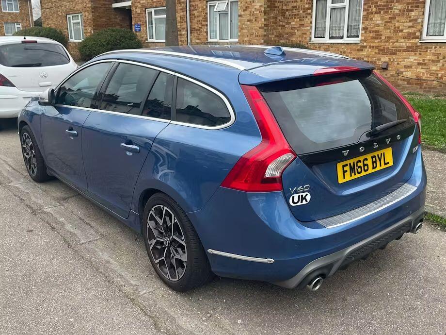 Used Volvo V60 2016 for sale - 77786410: Photo 4
