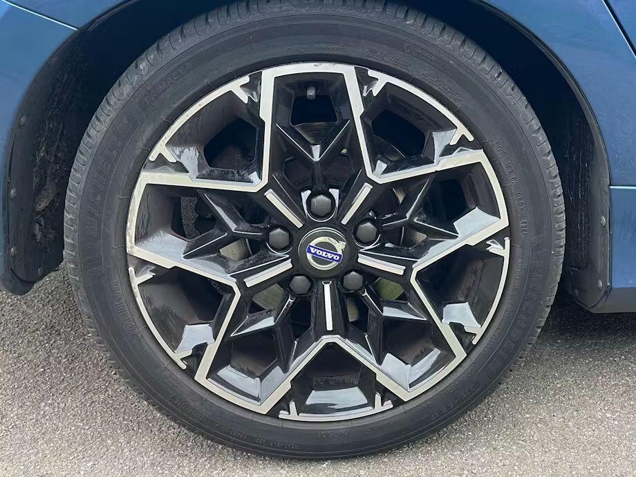 Used Volvo V60 2016 for sale - 77786410: Photo 5