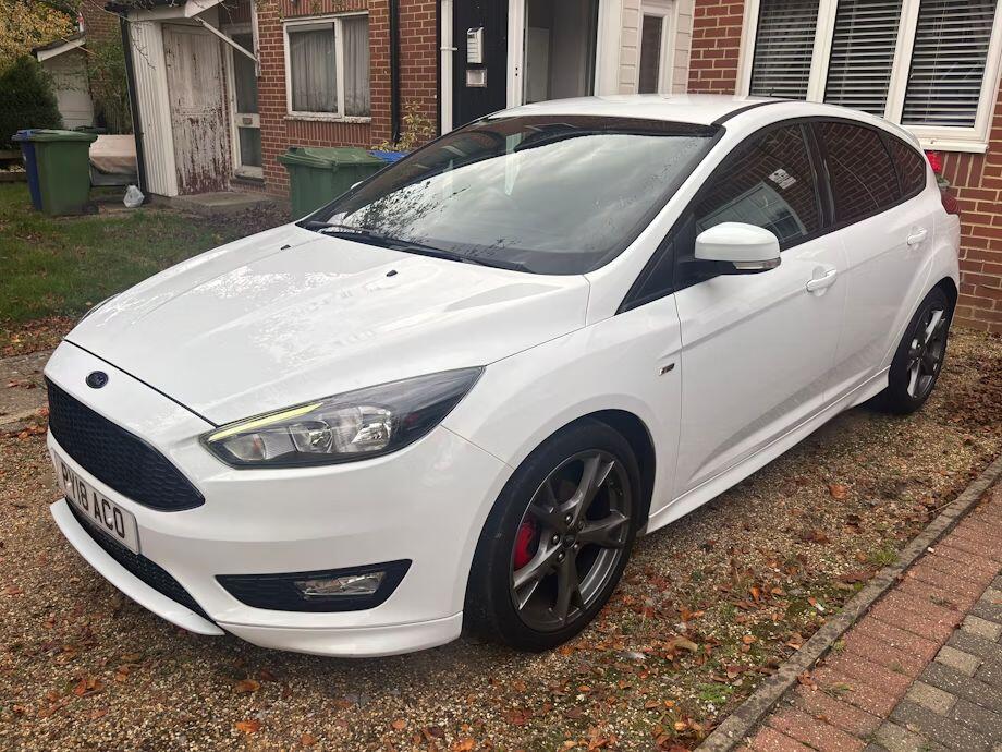 Used Ford Focus 2018 for sale - 76176627: Photo 1