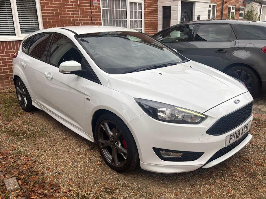 Used Ford Focus 2018 for sale - 76176627: Photo 2