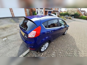 Used Ford Fiesta 2017 for sale - 77989830: Photo