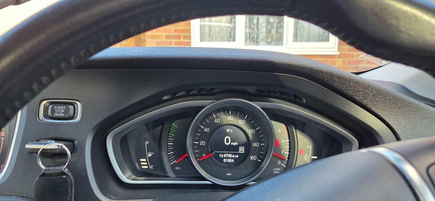 Used Volvo V40 2017 for sale - 77570898: Photo 7