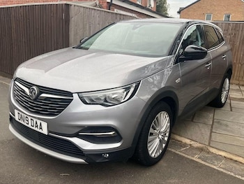 Used Vauxhall Grandland X 2019 for sale - 76149206: Photo 2