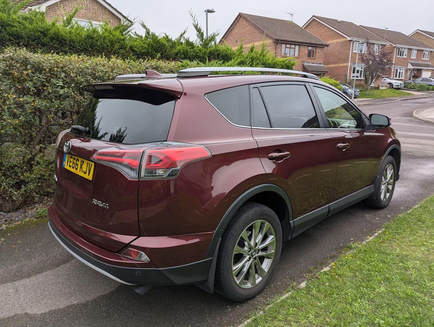 Used Toyota RAV4 2016 for sale - 76229715: Photo 4