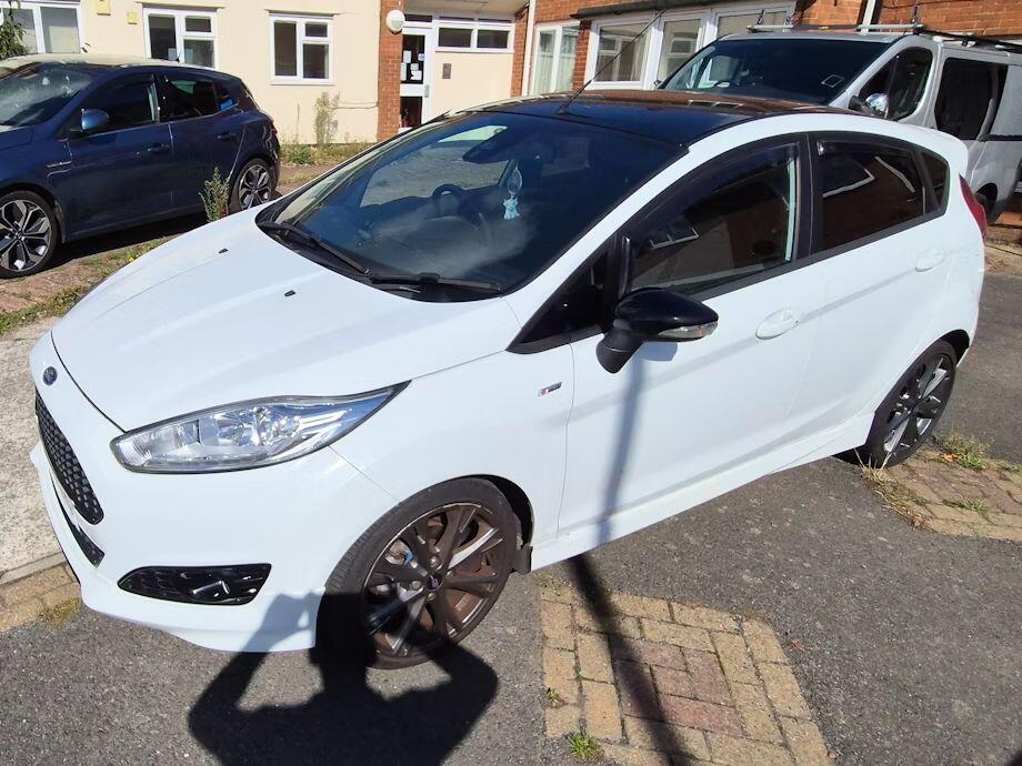 Used Ford Fiesta 2016 for sale - 76176624: Photo 2
