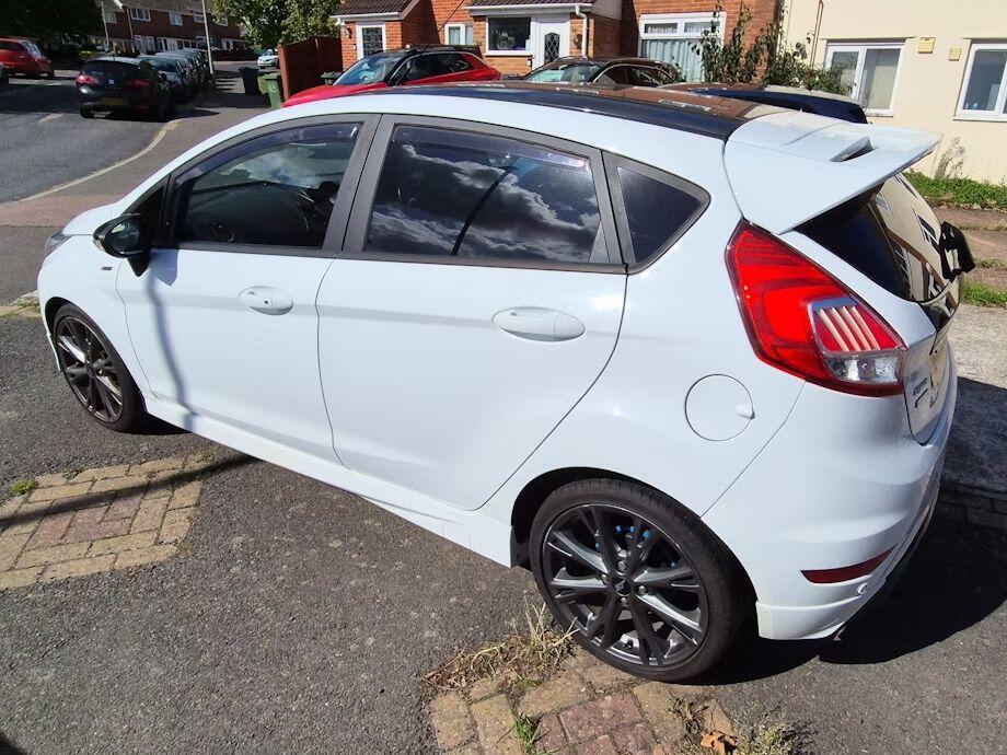 Used Ford Fiesta 2016 for sale - 76176624: Photo 4