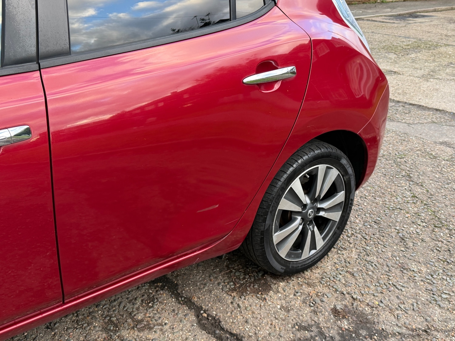 Used Nissan Leaf 2015 for sale - 77304759: Photo 11