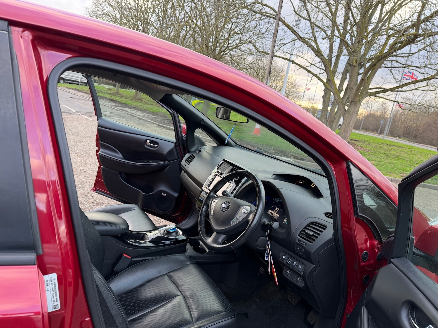 Used Nissan Leaf 2015 for sale - 77304759: Photo 16