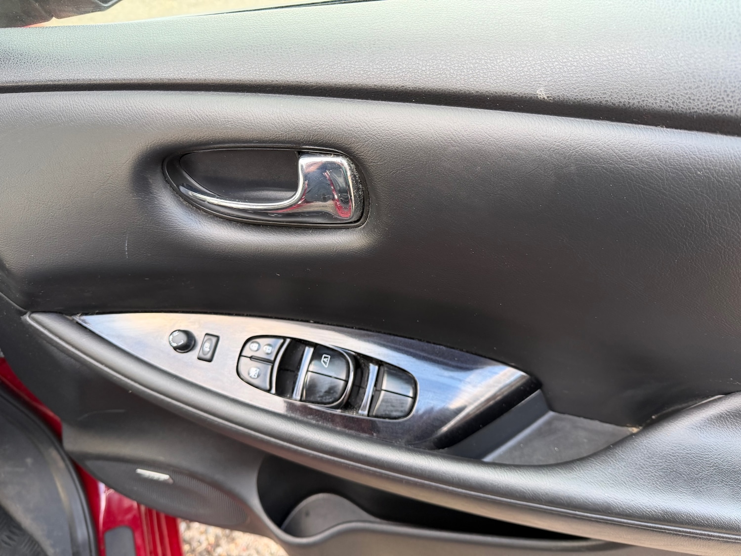 Used Nissan Leaf 2015 for sale - 77304759: Photo 33