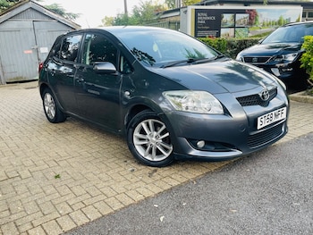 Toyota - Auris